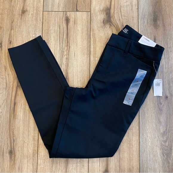 Old Navy Pixie High Rise Ankle - Size 4 - Black - NWT! - Picture 3 of 10